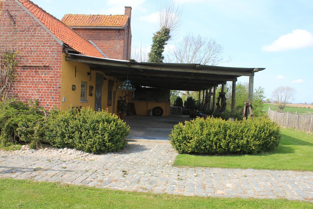 B&B 'T Zwaluwnest Heuvelland Bagian luar foto